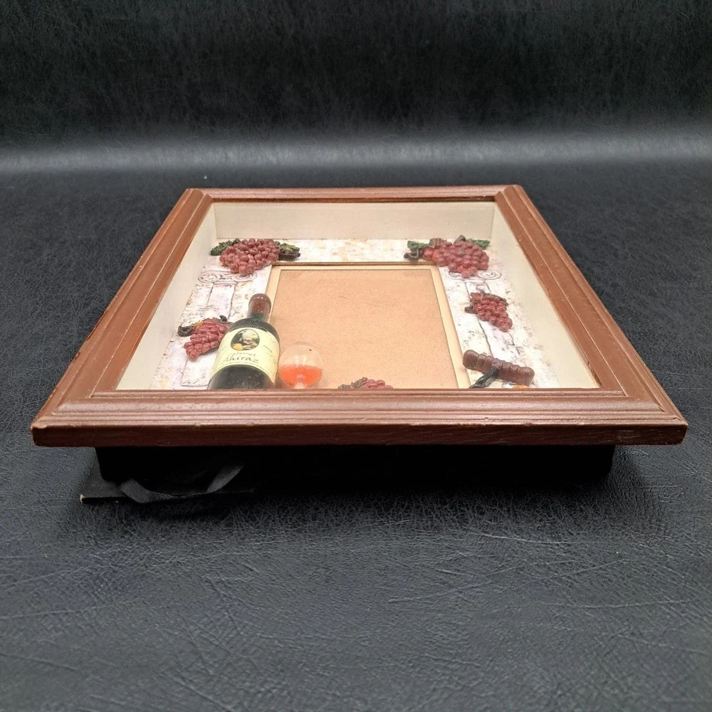 Wine Shadow Box 4 x 6 Picture Frame 3D Grapes Cabernet Shiraz Designstyles 2005